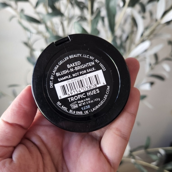 Laura Geller Blush-N-Brighten in Tropic Hues - Picture 7 of 7